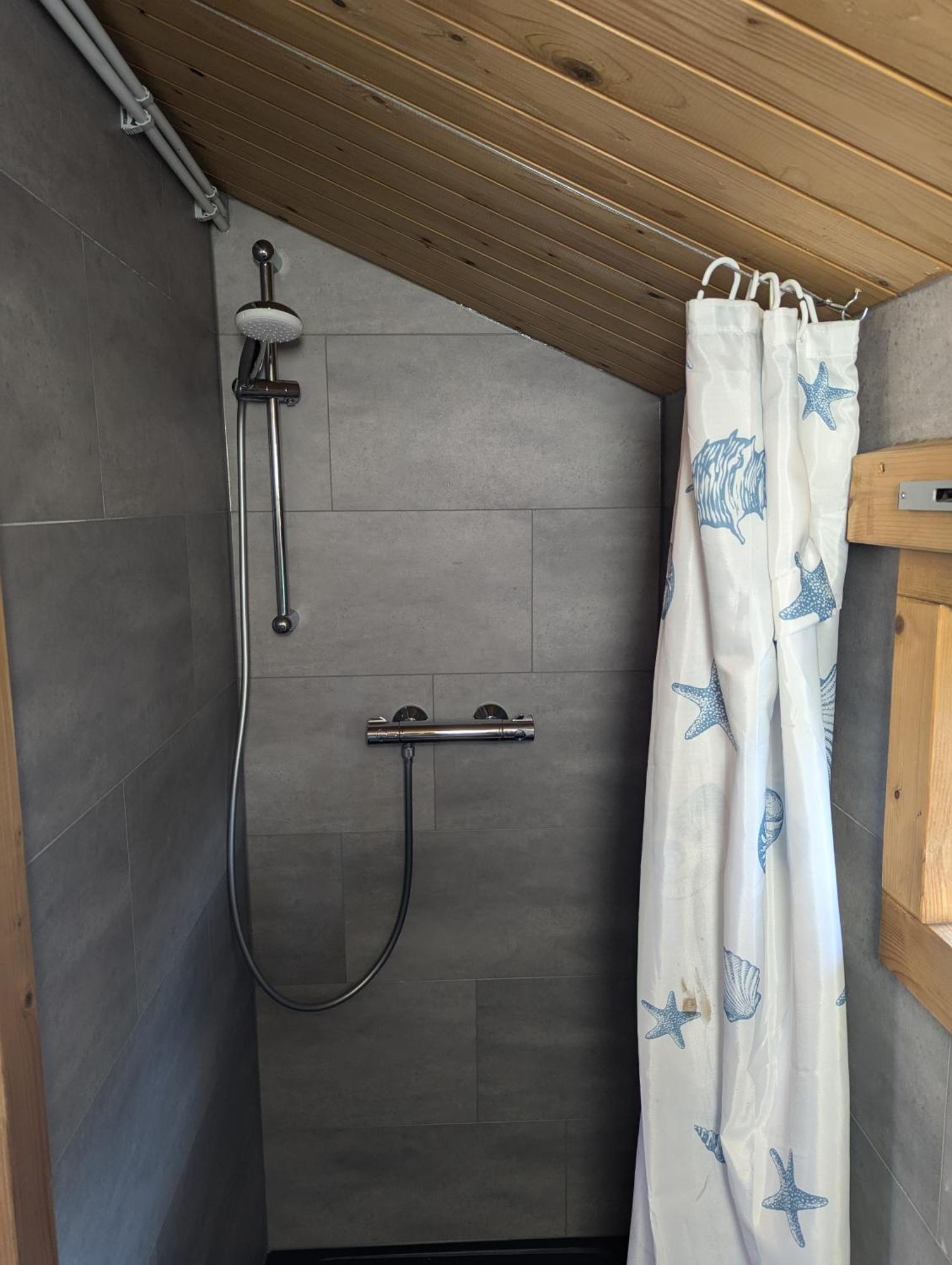 The Bee - Trekkershuts & Apartment Opperdoes Luaran gambar